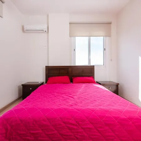 Caspian Flat 305