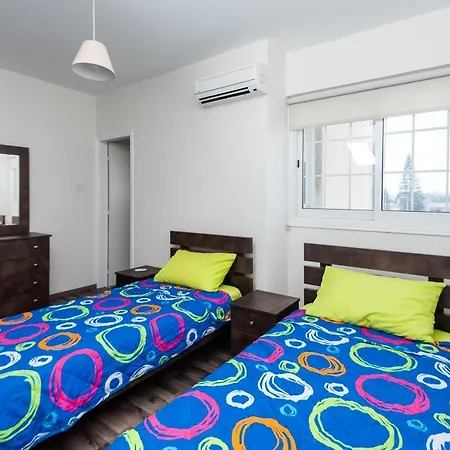 Caspian Flat 305